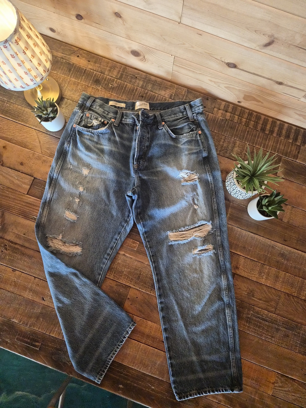 Women's Midrise Boyfriend Jean - Universal Thread